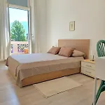 Palacinema - Old Town Apartment