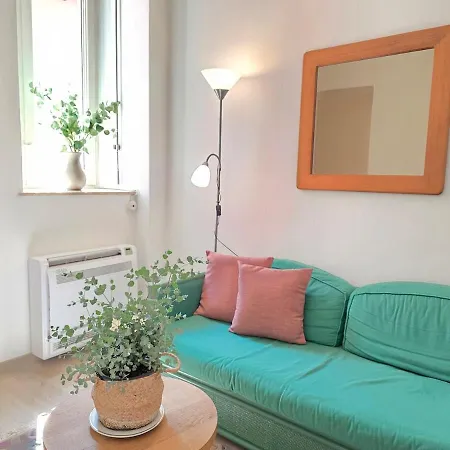 Palacinema - Old Town Апартаменти