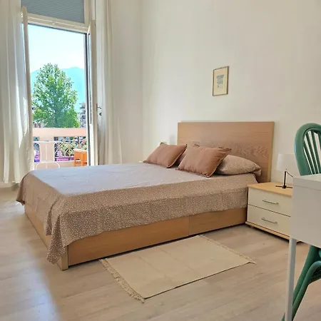 Palacinema - Old Town דירה